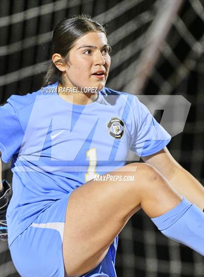 Thumbnail 3 in Randle @ Galena Park (UIL Soccer 5A Region 3 Bi-District) photogallery.