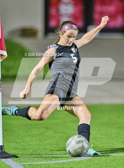 Thumbnail 1 in Randle @ Galena Park (UIL Soccer 5A Region 3 Bi-District) photogallery.