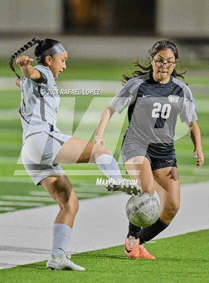 Thumbnail 2 in Randle @ Galena Park (UIL Soccer 5A Region 3 Bi-District) photogallery.