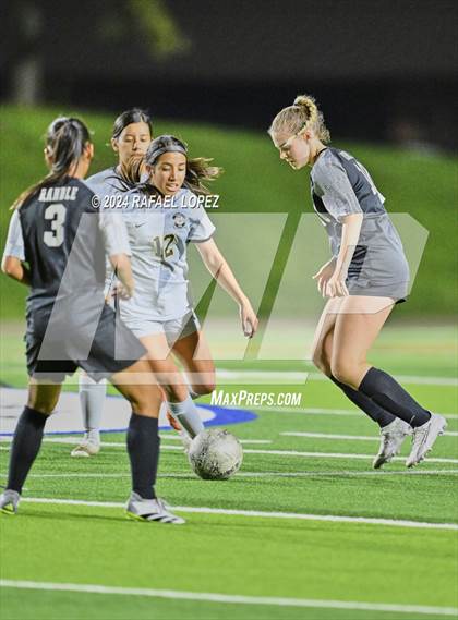 Thumbnail 1 in Randle @ Galena Park (UIL Soccer 5A Region 3 Bi-District) photogallery.