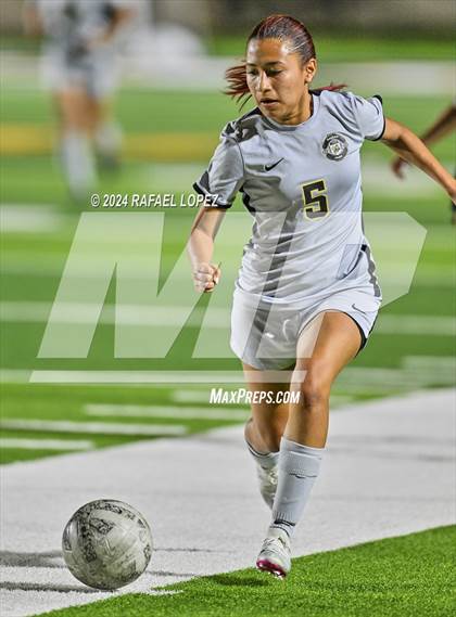 Thumbnail 3 in Randle @ Galena Park (UIL Soccer 5A Region 3 Bi-District) photogallery.