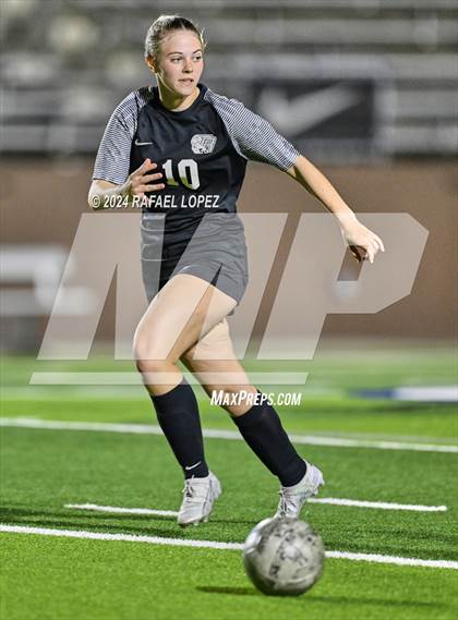 Thumbnail 1 in Randle @ Galena Park (UIL Soccer 5A Region 3 Bi-District) photogallery.