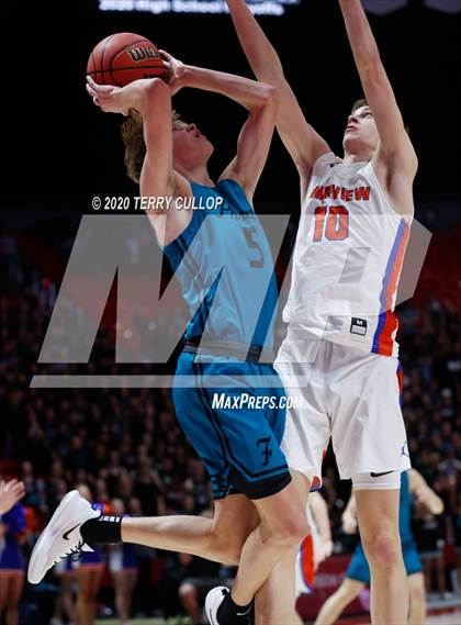 Thumbnail 2 in Farmington vs. Timpview (UHSAA 5A Semifinal) photogallery.