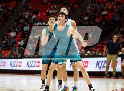 Thumbnail 1 in Farmington vs. Timpview (UHSAA 5A Semifinal) photogallery.
