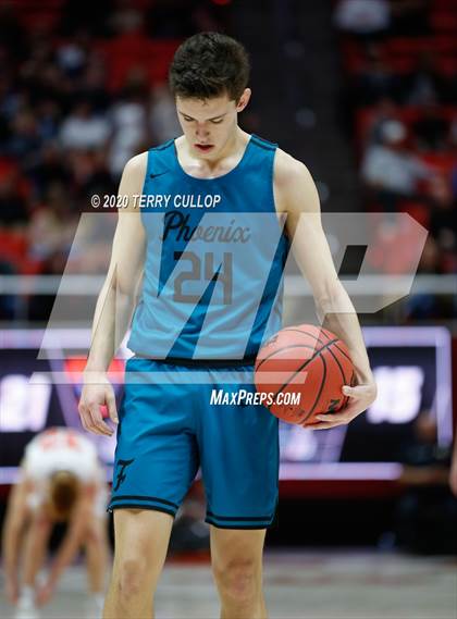 Thumbnail 1 in Farmington vs. Timpview (UHSAA 5A Semifinal) photogallery.