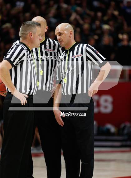 Thumbnail 1 in Farmington vs. Timpview (UHSAA 5A Semifinal) photogallery.