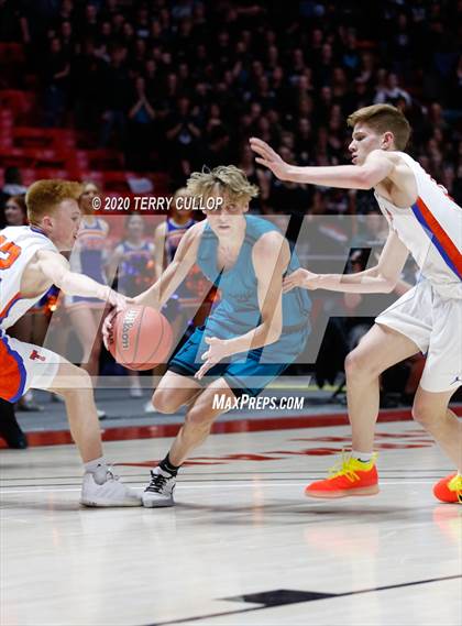 Thumbnail 2 in Farmington vs. Timpview (UHSAA 5A Semifinal) photogallery.