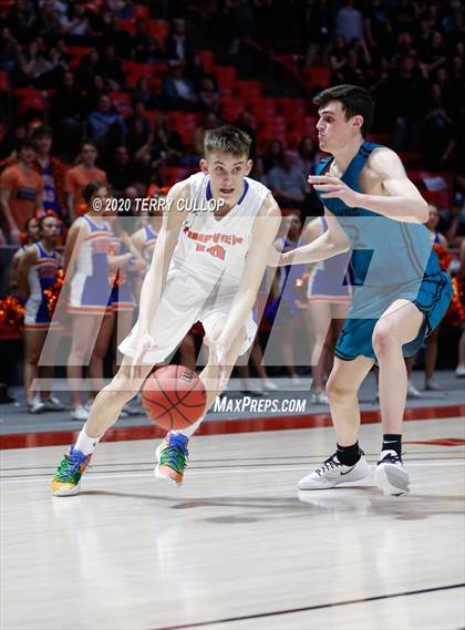 Thumbnail 2 in Farmington vs. Timpview (UHSAA 5A Semifinal) photogallery.