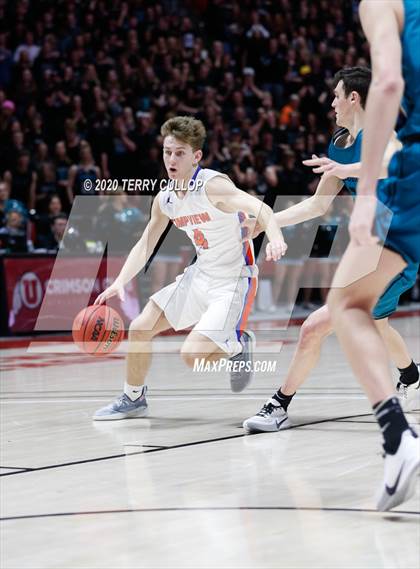 Thumbnail 2 in Farmington vs. Timpview (UHSAA 5A Semifinal) photogallery.