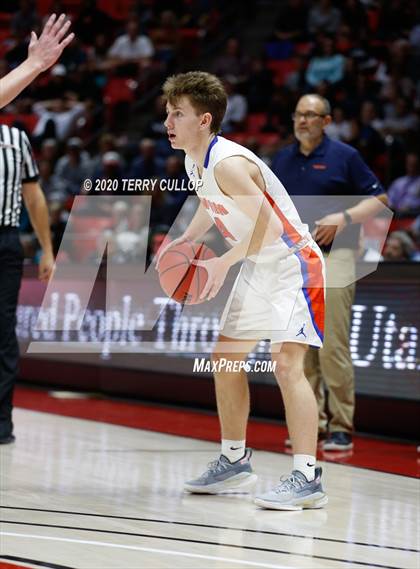 Thumbnail 1 in Farmington vs. Timpview (UHSAA 5A Semifinal) photogallery.