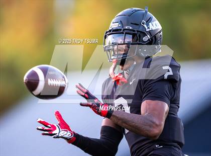 Thumbnail 1 in West Linn @ Lake Oswego photogallery.