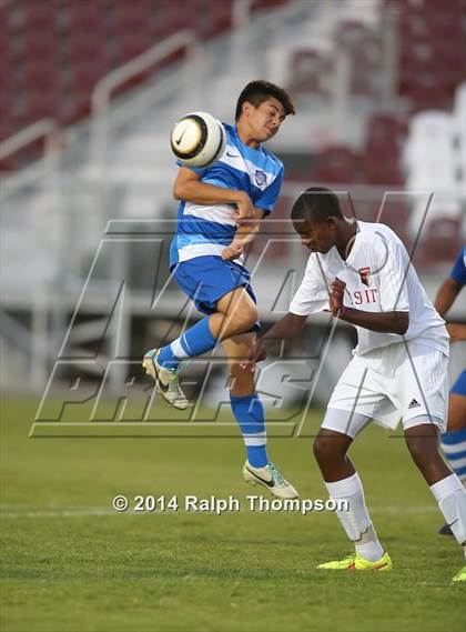 Thumbnail 2 in Davis @ Jesuit (@ Bonney field) photogallery.