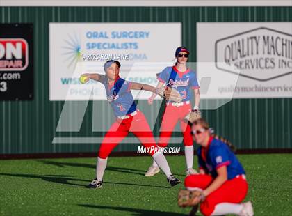 Thumbnail 2 in Moore @ Mustang photogallery.