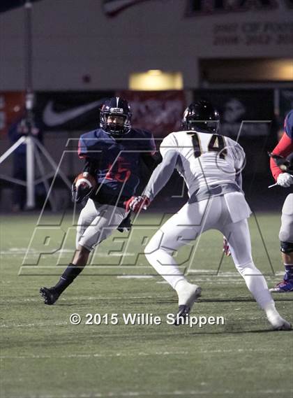 Thumbnail 3 in Calabasas @ Citrus Hill (CIF SoCal Regional 5-AA Division Final) photogallery.