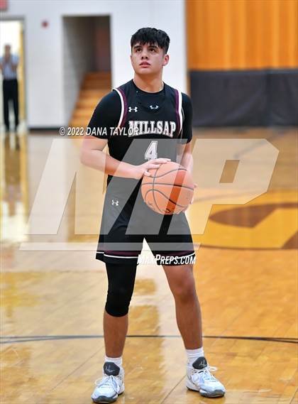 Thumbnail 3 in Bryson vs Millsap (Gordon Holiday Ford Classic) photogallery.