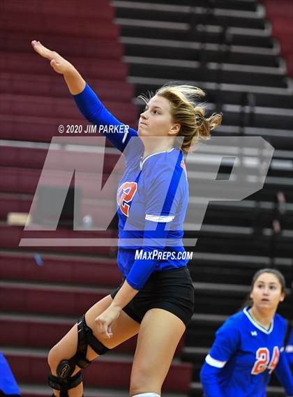 Thumbnail 3 in Vandegrift @ Midway photogallery.
