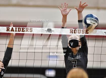 Thumbnail 1 in Vandegrift @ Midway photogallery.