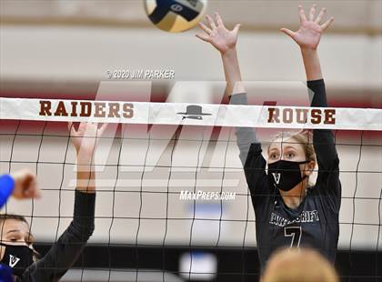 Thumbnail 3 in Vandegrift @ Midway photogallery.