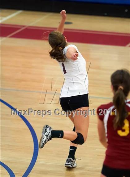 Thumbnail 2 in Menlo-Atherton vs. Palo Alto (CIF CCS D1 Final) photogallery.
