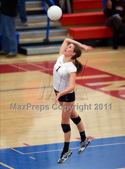 Thumbnail 2 in Menlo-Atherton vs. Palo Alto (CIF CCS D1 Final) photogallery.