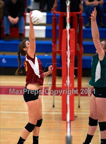 Thumbnail 3 in Menlo-Atherton vs. Palo Alto (CIF CCS D1 Final) photogallery.