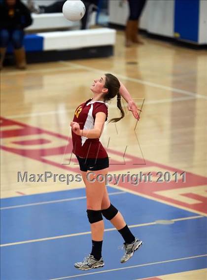 Thumbnail 3 in Menlo-Atherton vs. Palo Alto (CIF CCS D1 Final) photogallery.