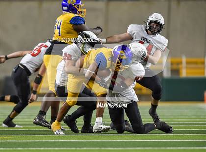 Thumbnail 2 in Argyle vs. La Vega (UIL 4A Regional Final) photogallery.
