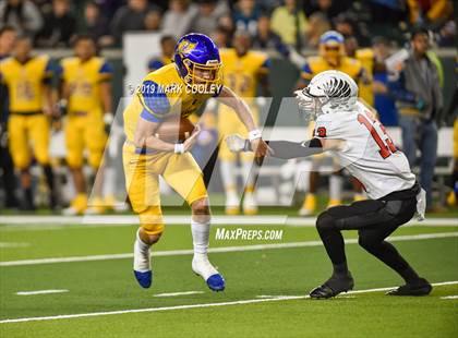 Thumbnail 2 in Argyle vs. La Vega (UIL 4A Regional Final) photogallery.