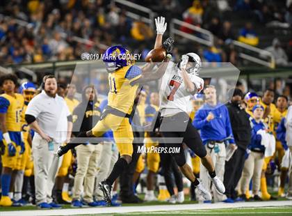 Thumbnail 2 in Argyle vs. La Vega (UIL 4A Regional Final) photogallery.
