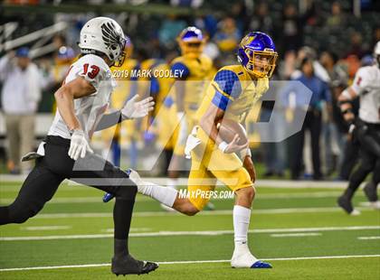 Thumbnail 2 in Argyle vs. La Vega (UIL 4A Regional Final) photogallery.