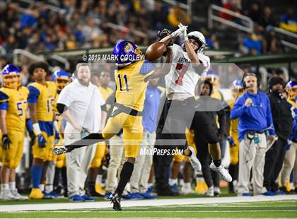 Thumbnail 3 in Argyle vs. La Vega (UIL 4A Regional Final) photogallery.