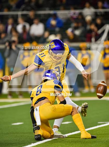 Thumbnail 3 in Argyle vs. La Vega (UIL 4A Regional Final) photogallery.