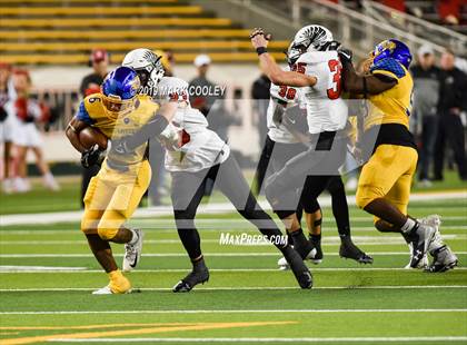 Thumbnail 3 in Argyle vs. La Vega (UIL 4A Regional Final) photogallery.