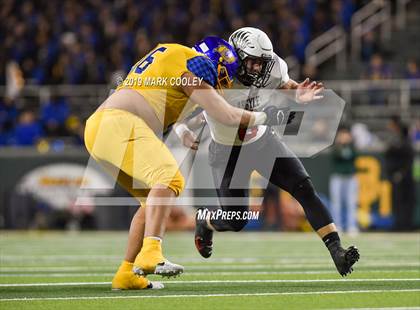 Thumbnail 2 in Argyle vs. La Vega (UIL 4A Regional Final) photogallery.