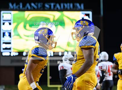 Thumbnail 1 in Argyle vs. La Vega (UIL 4A Regional Final) photogallery.