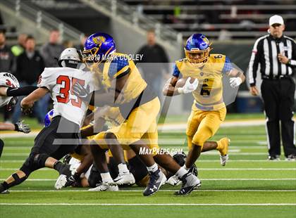 Thumbnail 3 in Argyle vs. La Vega (UIL 4A Regional Final) photogallery.