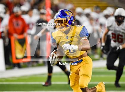 Thumbnail 2 in Argyle vs. La Vega (UIL 4A Regional Final) photogallery.