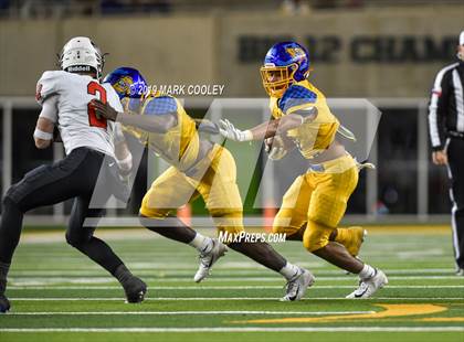 Thumbnail 2 in Argyle vs. La Vega (UIL 4A Regional Final) photogallery.