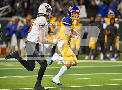 Thumbnail 2 in Argyle vs. La Vega (UIL 4A Regional Final) photogallery.