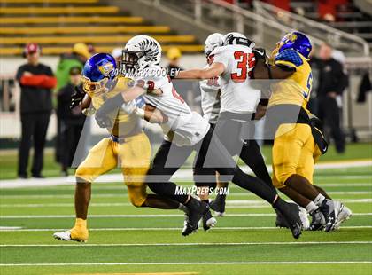 Thumbnail 2 in Argyle vs. La Vega (UIL 4A Regional Final) photogallery.