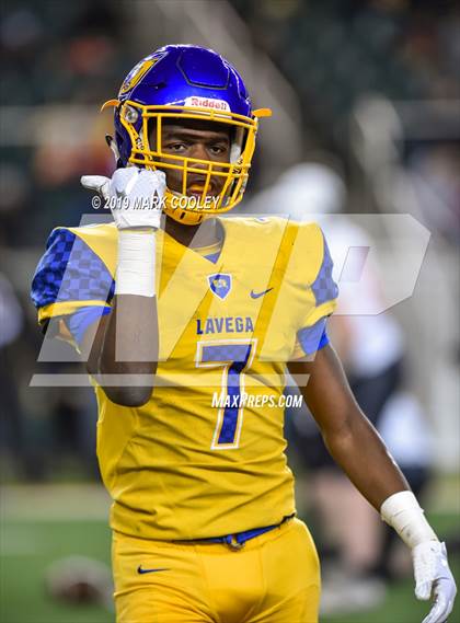 Thumbnail 2 in Argyle vs. La Vega (UIL 4A Regional Final) photogallery.