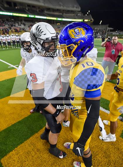 Thumbnail 1 in Argyle vs. La Vega (UIL 4A Regional Final) photogallery.