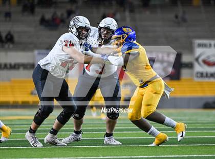 Thumbnail 2 in Argyle vs. La Vega (UIL 4A Regional Final) photogallery.