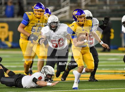 Thumbnail 2 in Argyle vs. La Vega (UIL 4A Regional Final) photogallery.