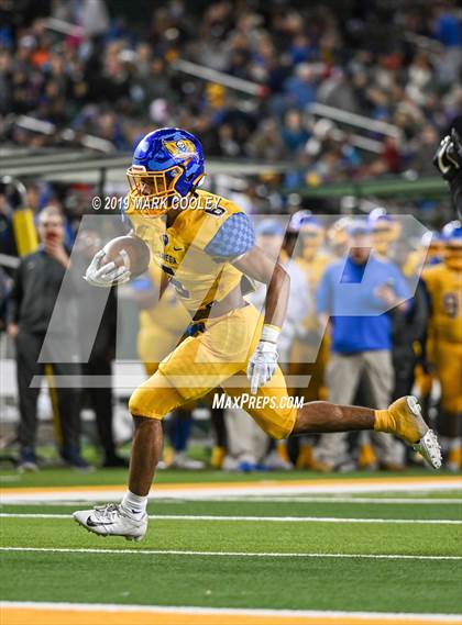 Thumbnail 1 in Argyle vs. La Vega (UIL 4A Regional Final) photogallery.
