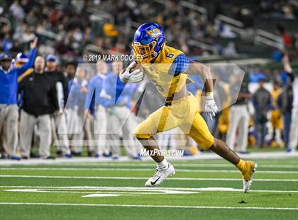 Thumbnail 3 in Argyle vs. La Vega (UIL 4A Regional Final) photogallery.