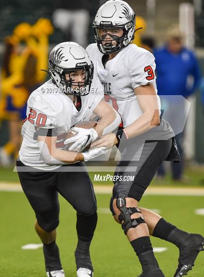Thumbnail 1 in Argyle vs. La Vega (UIL 4A Regional Final) photogallery.