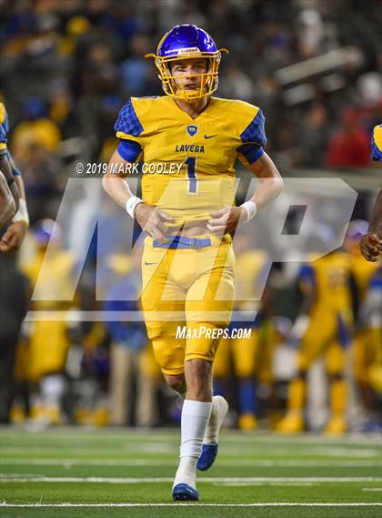 Thumbnail 3 in Argyle vs. La Vega (UIL 4A Regional Final) photogallery.