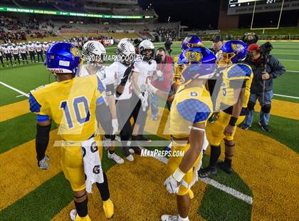 Thumbnail 2 in Argyle vs. La Vega (UIL 4A Regional Final) photogallery.