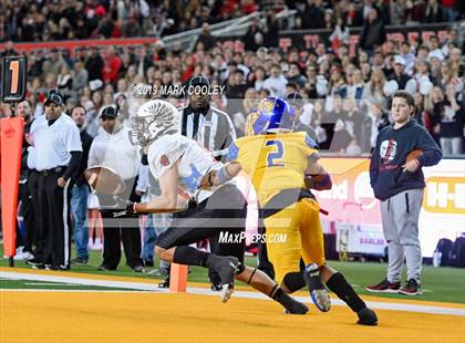 Thumbnail 2 in Argyle vs. La Vega (UIL 4A Regional Final) photogallery.